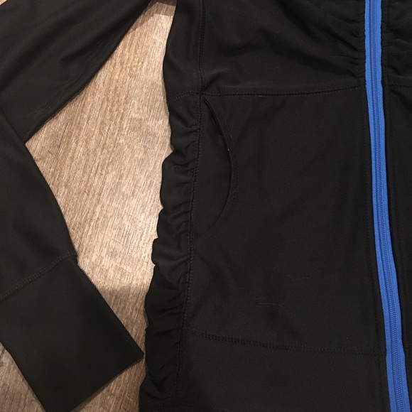 Athletic workout Jacket - Picture 2 of 5